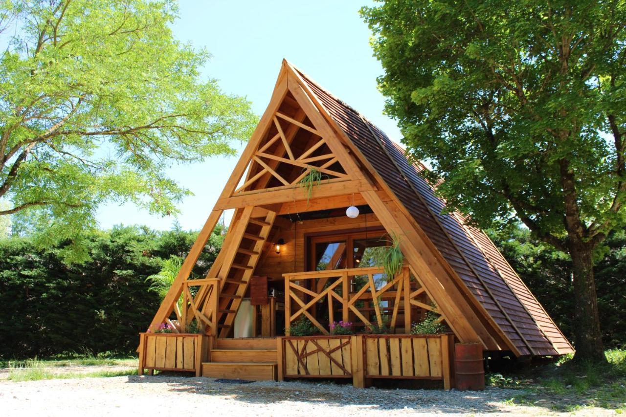 Habitat Createur - Hebergements Insolites Au Camping Municipal "Les Ecureuils" Recoubeau-Jansac Ngoại thất bức ảnh