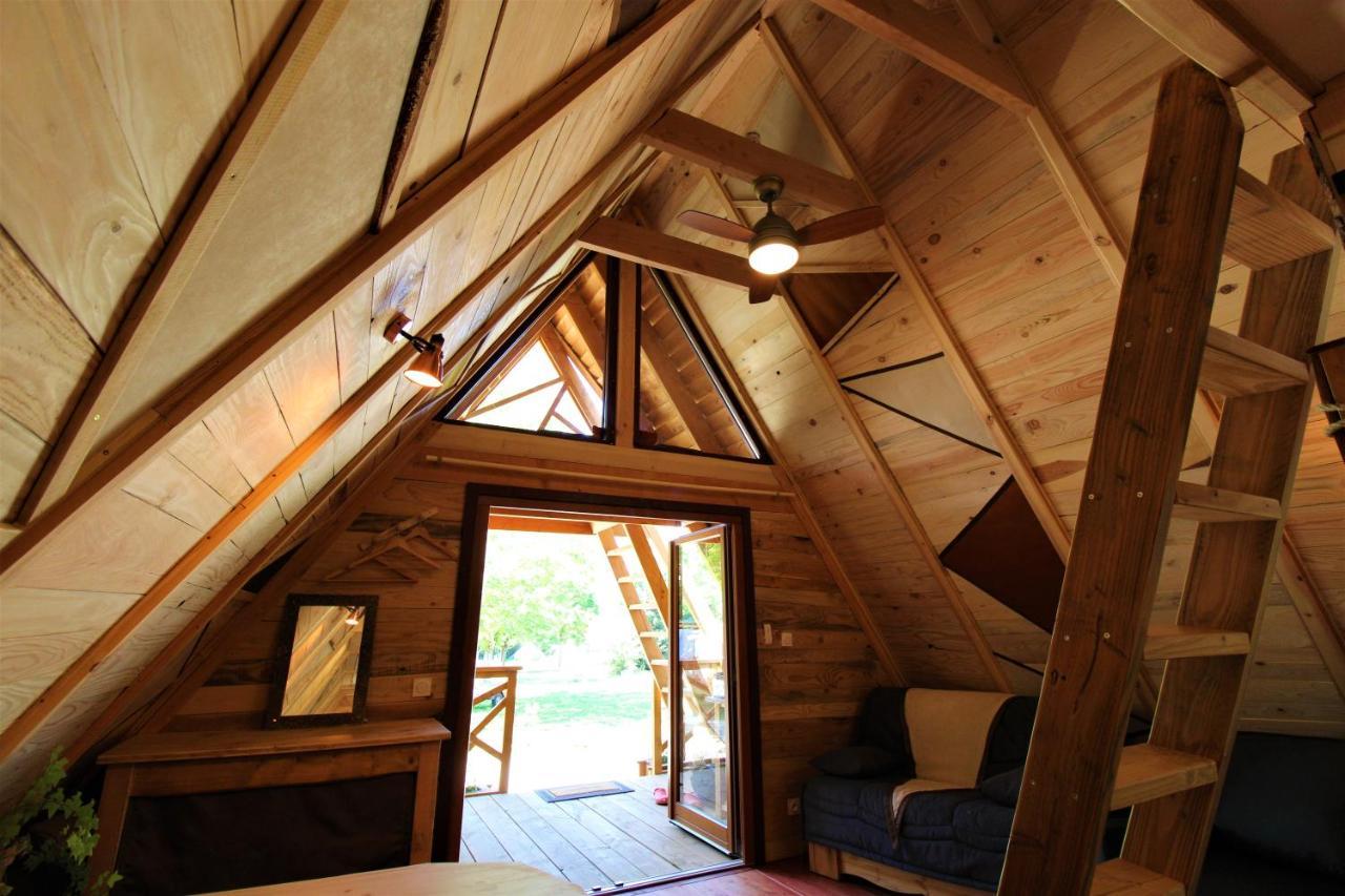 Habitat Createur - Hebergements Insolites Au Camping Municipal "Les Ecureuils" Recoubeau-Jansac Ngoại thất bức ảnh