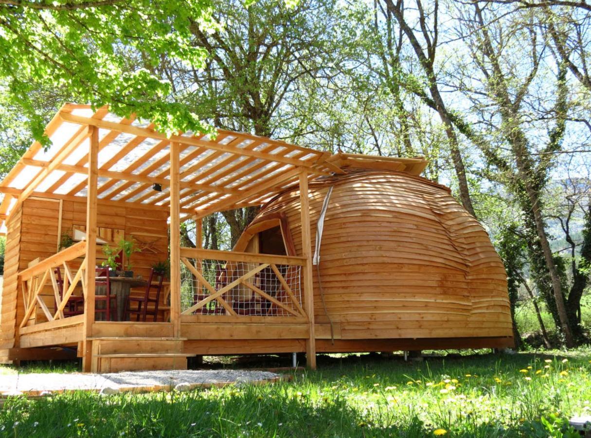 Habitat Createur - Hebergements Insolites Au Camping Municipal "Les Ecureuils" Recoubeau-Jansac Ngoại thất bức ảnh
