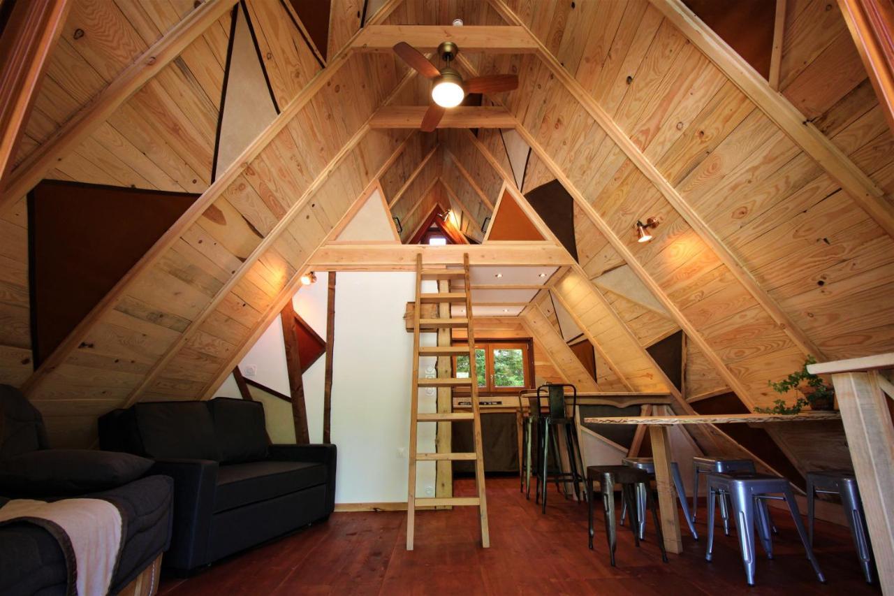Habitat Createur - Hebergements Insolites Au Camping Municipal "Les Ecureuils" Recoubeau-Jansac Ngoại thất bức ảnh