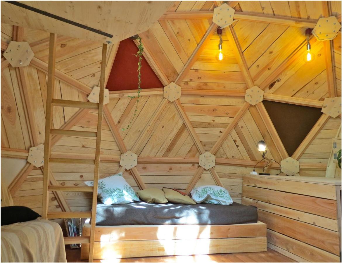 Habitat Createur - Hebergements Insolites Au Camping Municipal "Les Ecureuils" Recoubeau-Jansac Ngoại thất bức ảnh