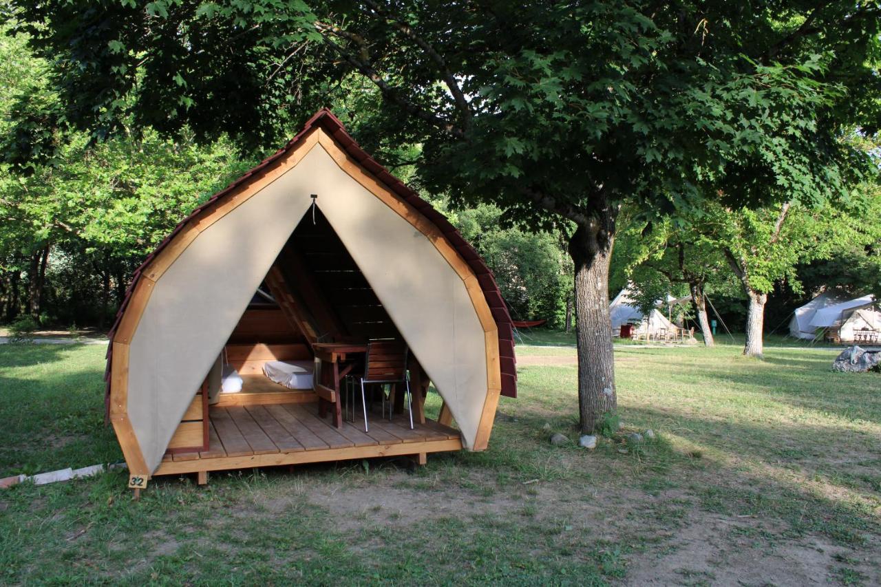 Habitat Createur - Hebergements Insolites Au Camping Municipal "Les Ecureuils" Recoubeau-Jansac Ngoại thất bức ảnh