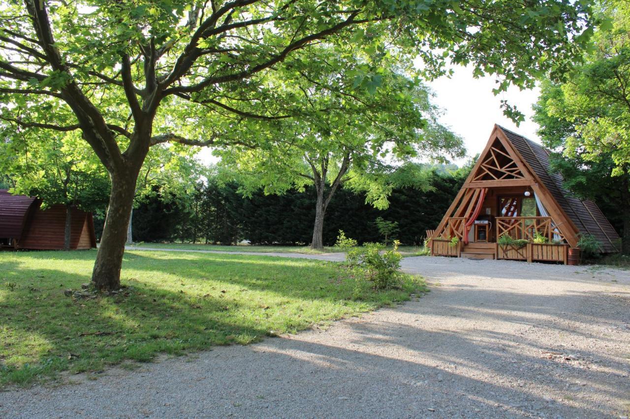 Habitat Createur - Hebergements Insolites Au Camping Municipal "Les Ecureuils" Recoubeau-Jansac Ngoại thất bức ảnh