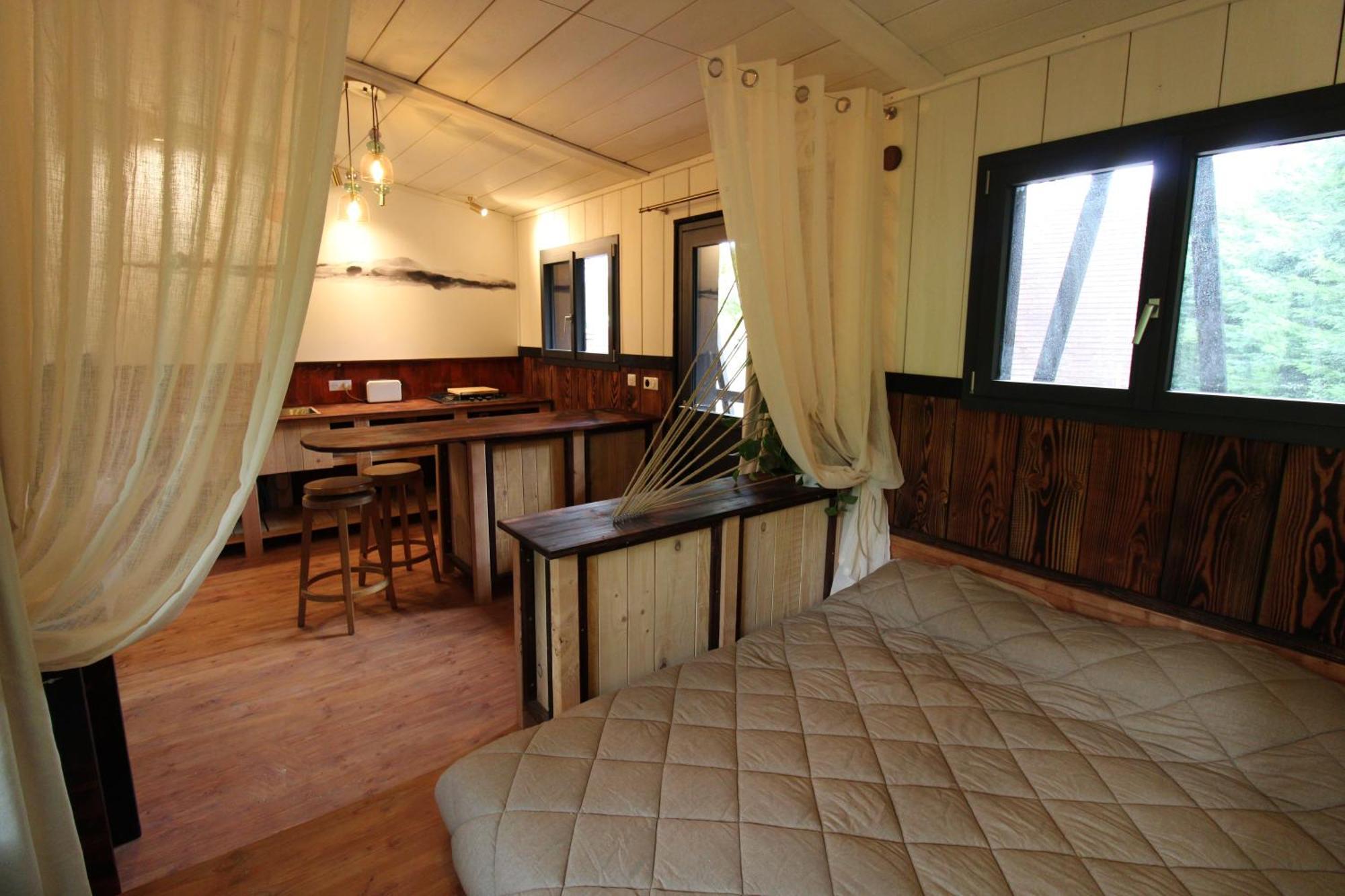 Habitat Createur - Hebergements Insolites Au Camping Municipal "Les Ecureuils" Recoubeau-Jansac Ngoại thất bức ảnh