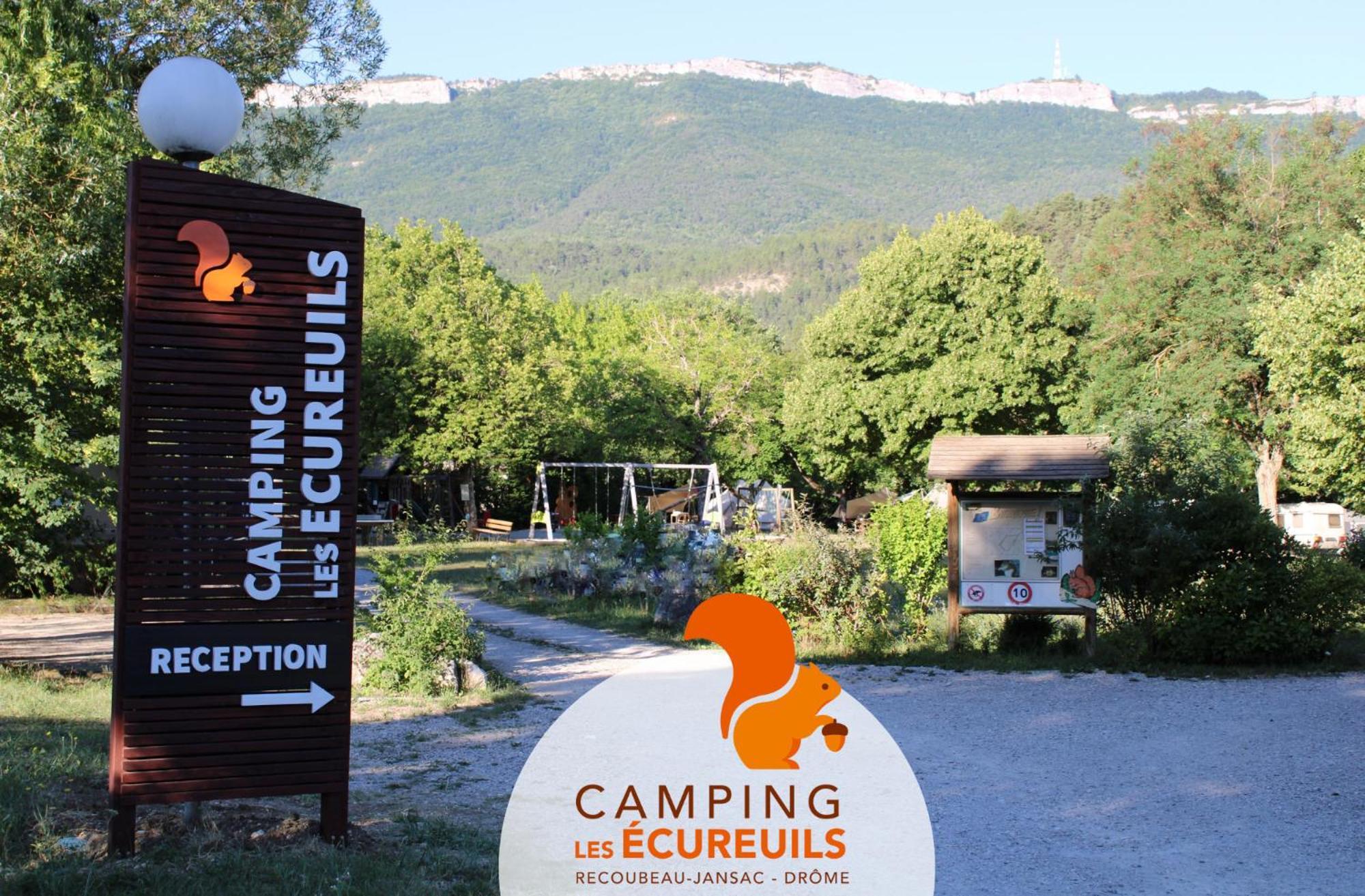 Habitat Createur - Hebergements Insolites Au Camping Municipal "Les Ecureuils" Recoubeau-Jansac Ngoại thất bức ảnh